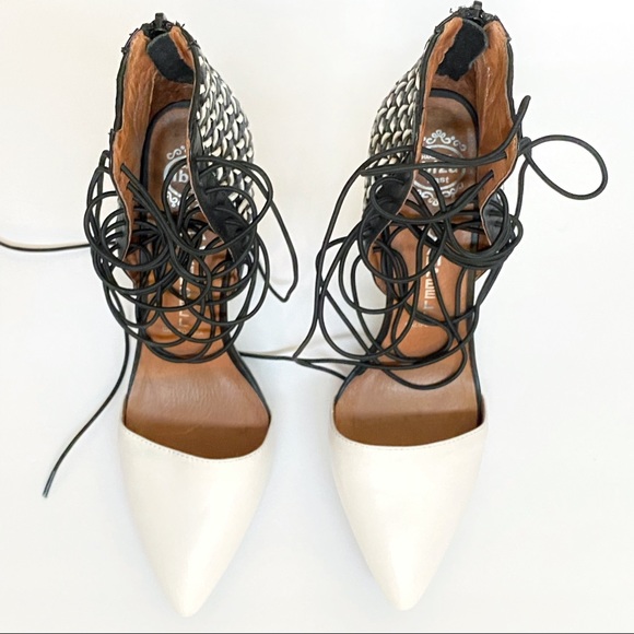 Jeffrey Campbell Roulette black white pointed toe lace up ankle open sides heels - Picture 5 of 11